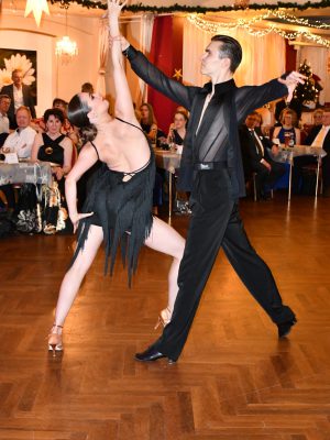 c06ac182-a32c-4578-9357-48a2049eb8dc